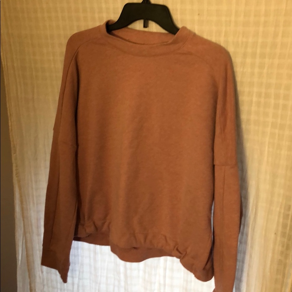 Rose pink Fabletics crew neck